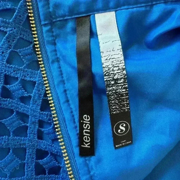 Kensie Knee Length Woven Blur Skirt Size: Small - Picture 5 of 8